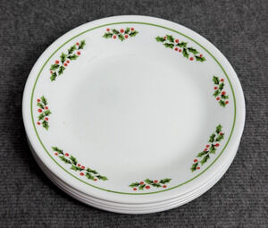 Set of 5 Corelle Winter HOLLY Days Berry Bread & Butter Dessert Plates 6-3/4"